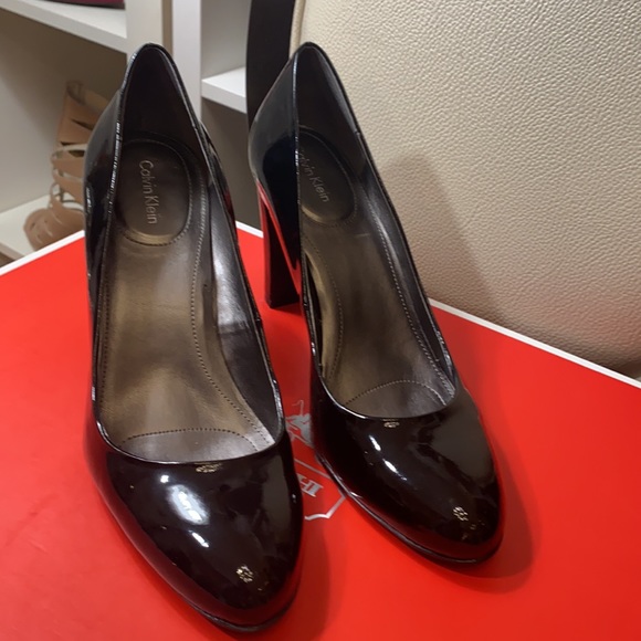 Calvin Klein Black High Heel Fairly Used like New. - Picture 5 of 8